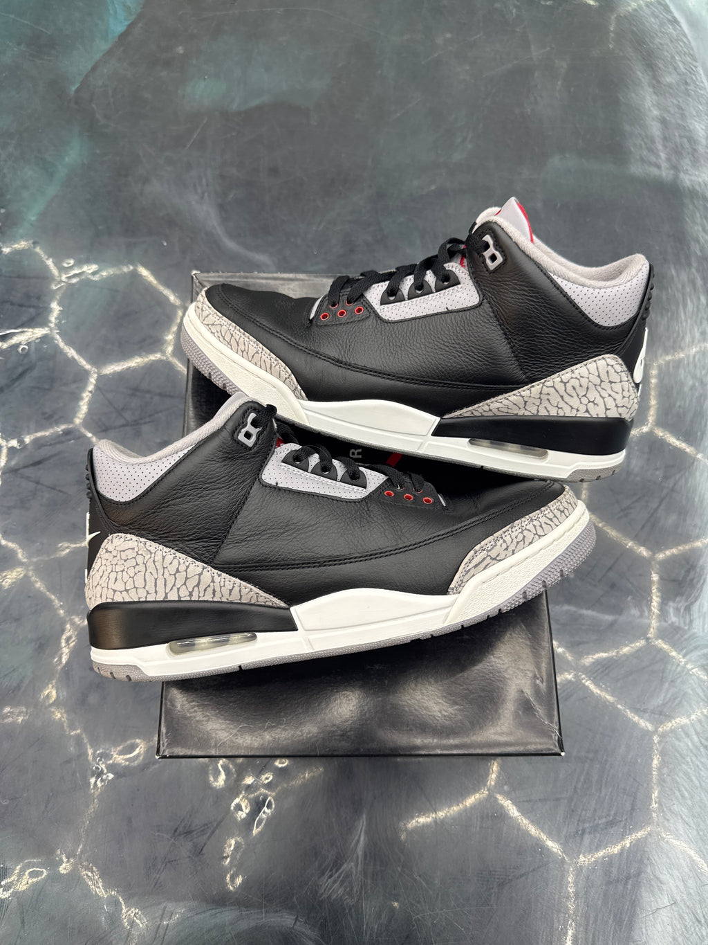 JORDAN 3 RETRO BLACK CEMENT PRE OWNED SIZE 12