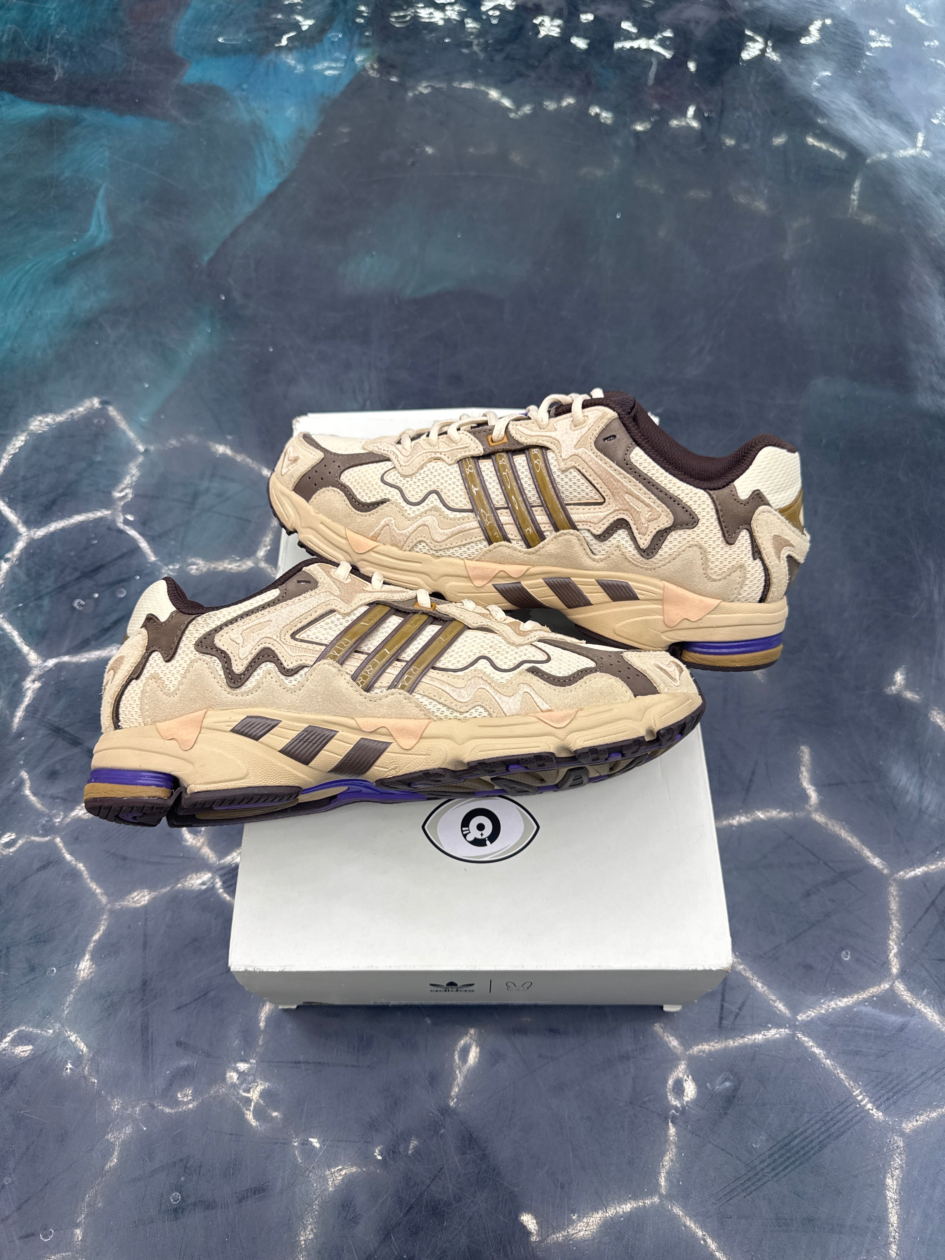 ADIDAS RESPONSE CL BAD BUNNY PASO FINO PRE OWNED SIZE 11