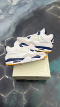 JORDAN 4 RETRO SB NAVY PRE OWNED SIZE 10