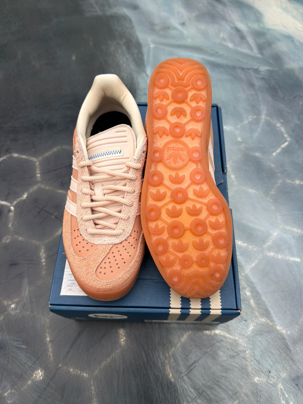 ADIDAS GAZELLE INDOOR BAD BUNNY CABO ROJO PRE OWNED SIZE 8.5