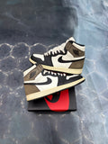 JORDAN 1 RETRO HIGH DARK MOCHA PRE OWNED SIZE 8