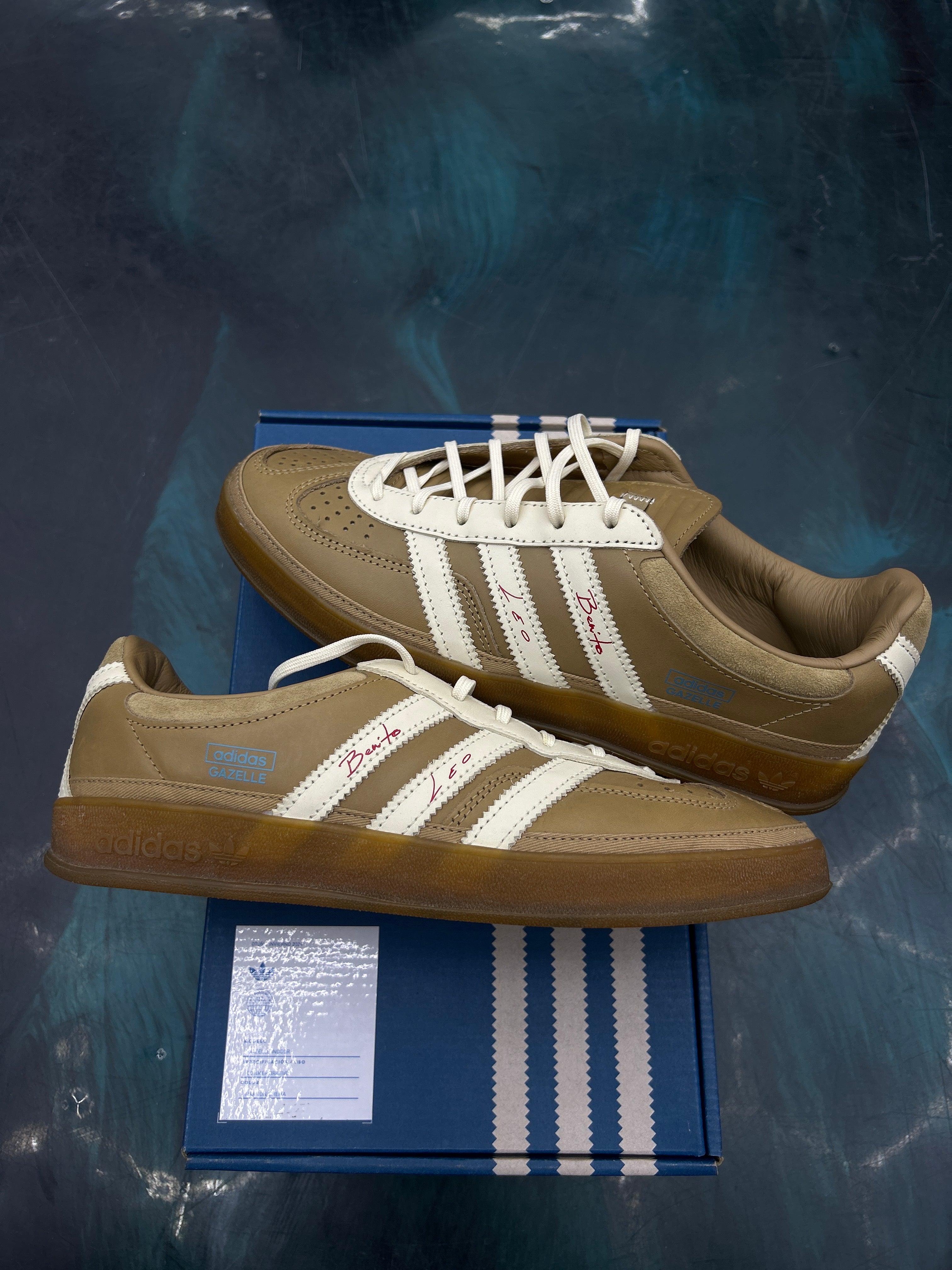 ADIDAS GAZELLE INDOOR BAD BUNNY LIONEL MESSI LA VOZ DE LOS FANS PRE OWNED SIZE 7.5