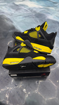 JORDAN 4 RETRO YELLOW THUNDER PRE OWNED SIZE