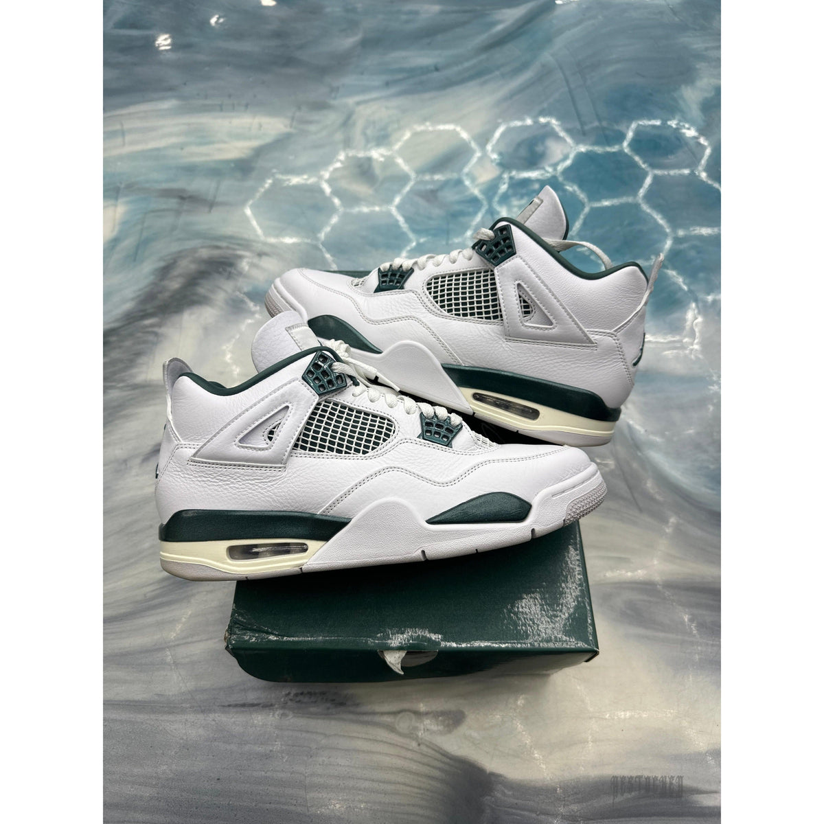JORDAN 4 RETRO OXIDIZED GREEN PRE OWNED SIZE 10