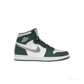 JORDAN 1 RETRO HIGH OG GORGE GREEN sneaker, white leather with dark green overlays and silver swoosh.
