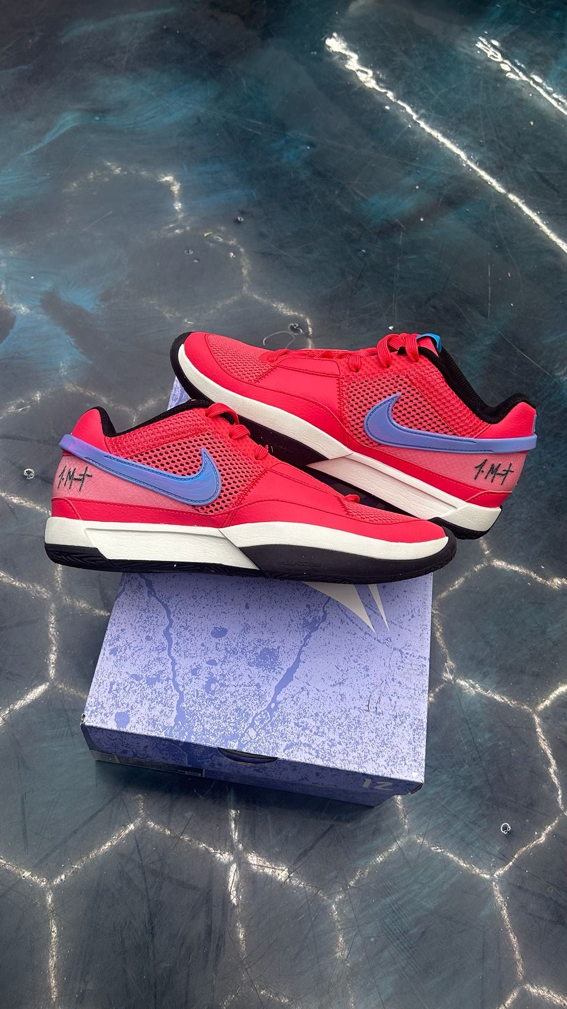 NIKE JA 1 FUEL PRE OWNED SIZE 8