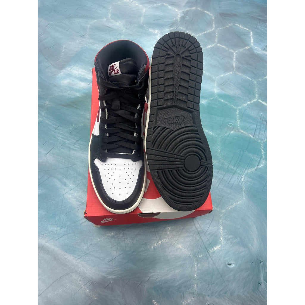 JORDAN 1 RETRO HIGH BLACK GYM RED PREOWNED (REP BOX) SIZE 10