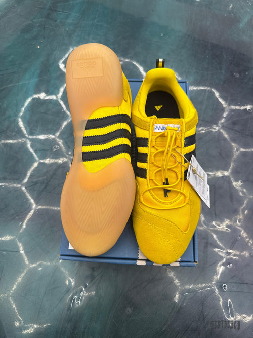 ADIDAS BALLERINA BAD BUNNY GOLD PRE OWNED SIZE 9