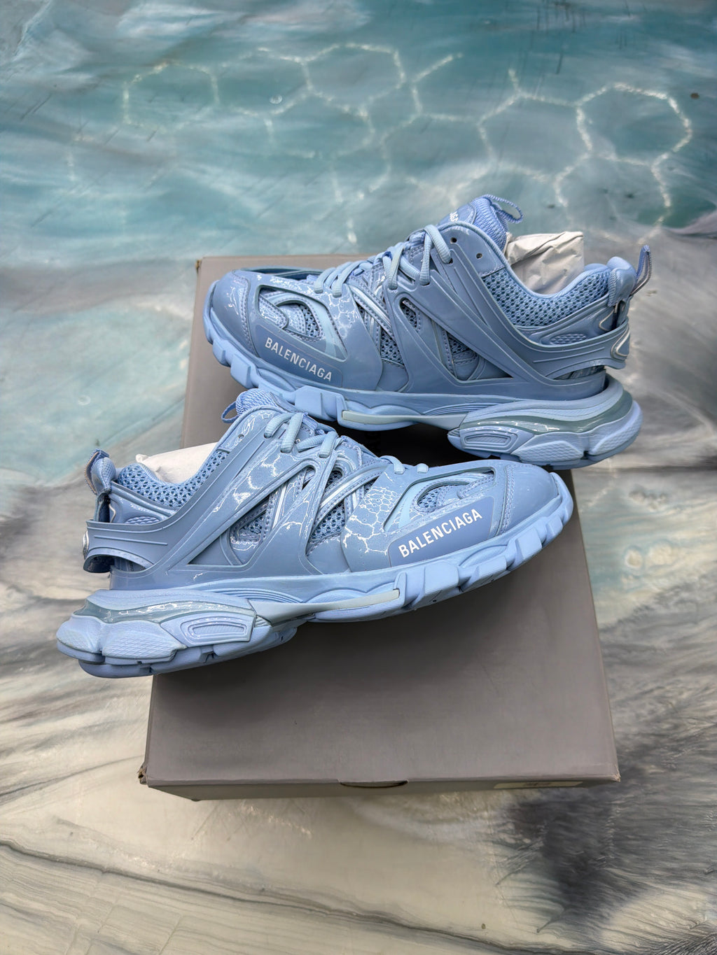 BALENCIAGA TRACK METALLIC LIGHT BLUE BRAND NEW SIZE 39 EU / 7M