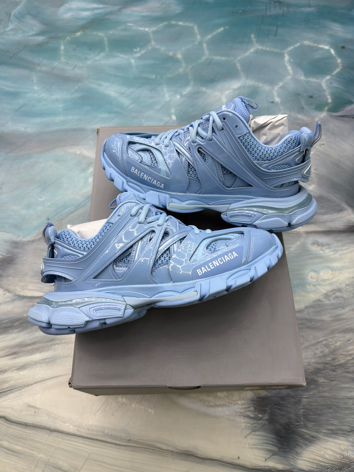 BALENCIAGA TRACK METALLIC LIGHT BLUE BRAND NEW SIZE 39 EU / 7M