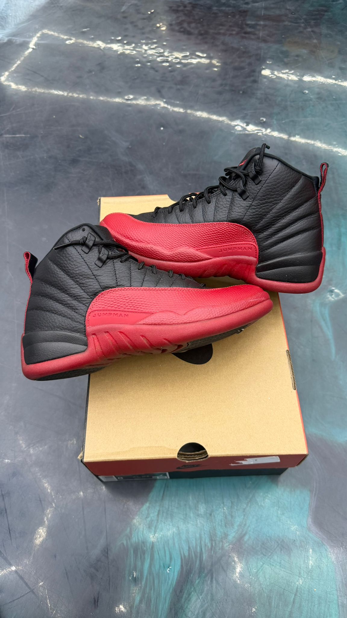 JORDAN 12 RETRO FLU GAME PRE OWNED SIZE 8