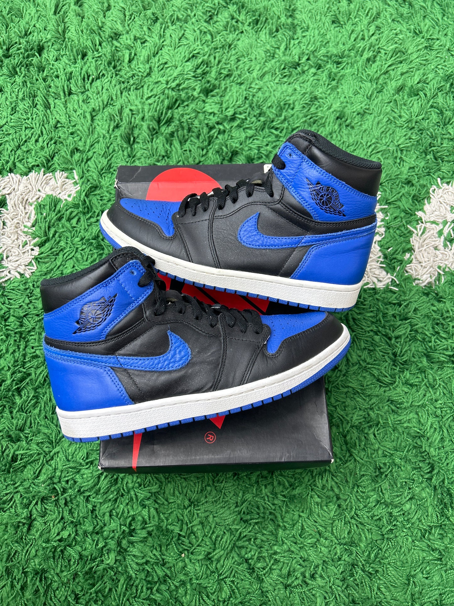 JORDAN 1 RETRO ROYAL (2017) PRE-OWNED SIZE 8