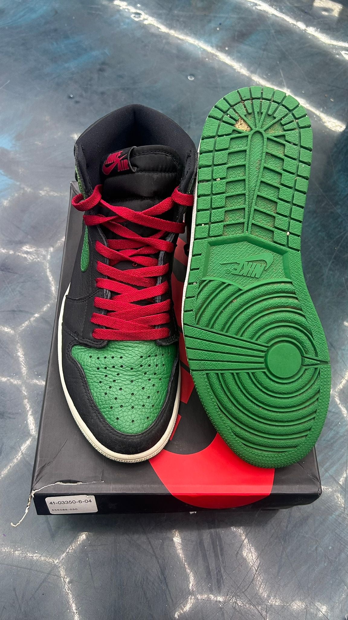 JORDAN 1 RETRO HIGH PINE GREEN BLACK PRE OWNED SIZE 9