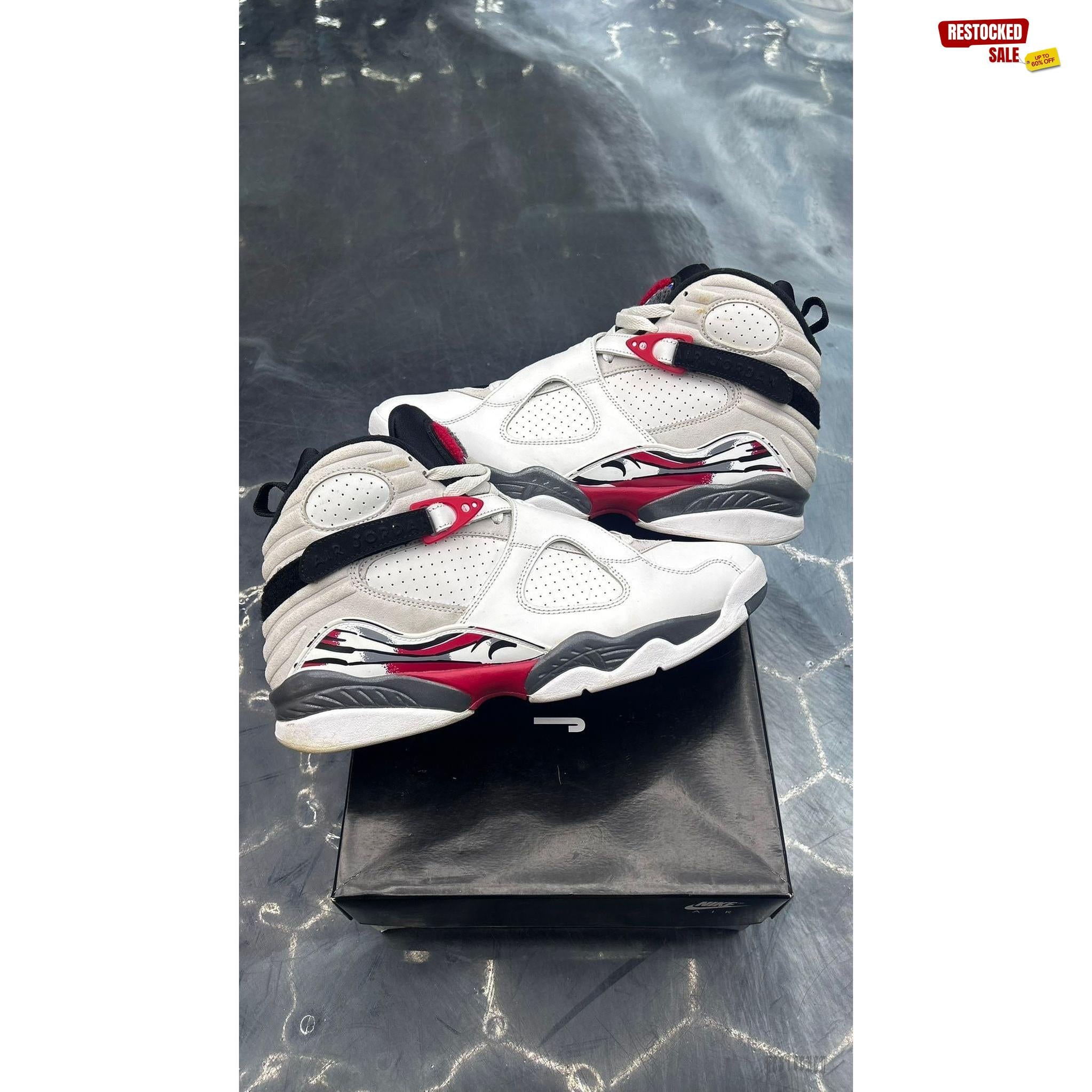 JORDAN 8 RETRO WHITE TRUE RED Pre owned SIZE 11