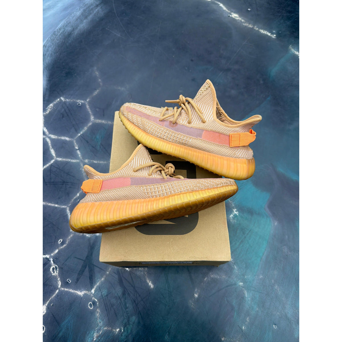 ADIDAS YEEZY BOOST 350 V2 CLAY PRE OWNED SIZE 9.5