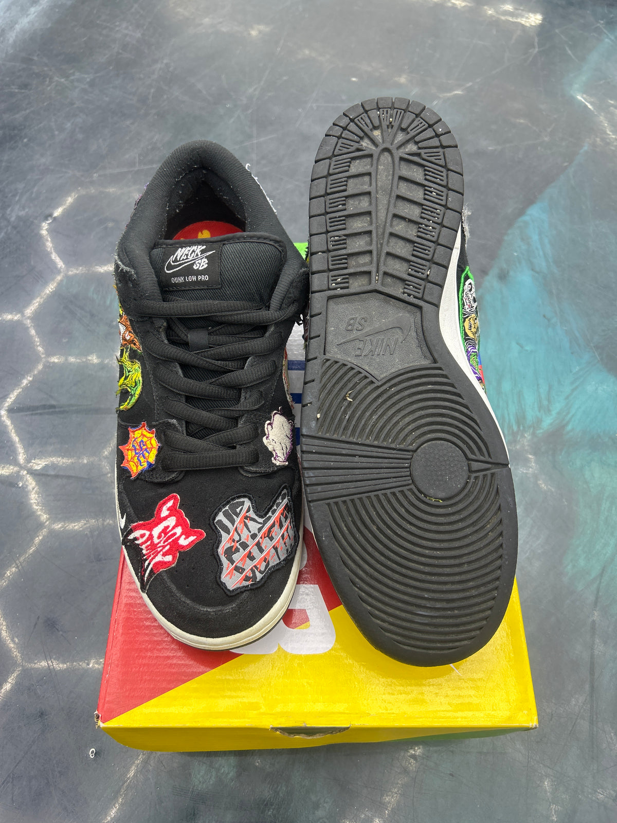 NIKE SB DUNK LOW PRO QS NECKFACE PREOWNED SIZE 11