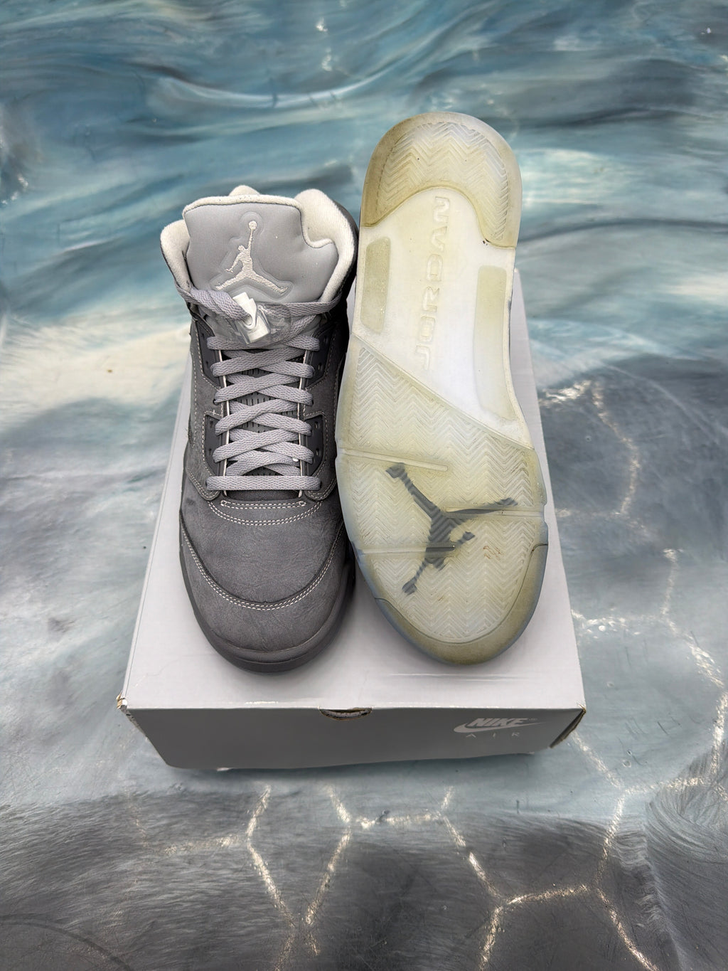 JORDAN 5 RETRO WOLF PRE OWNED SIZE 11
