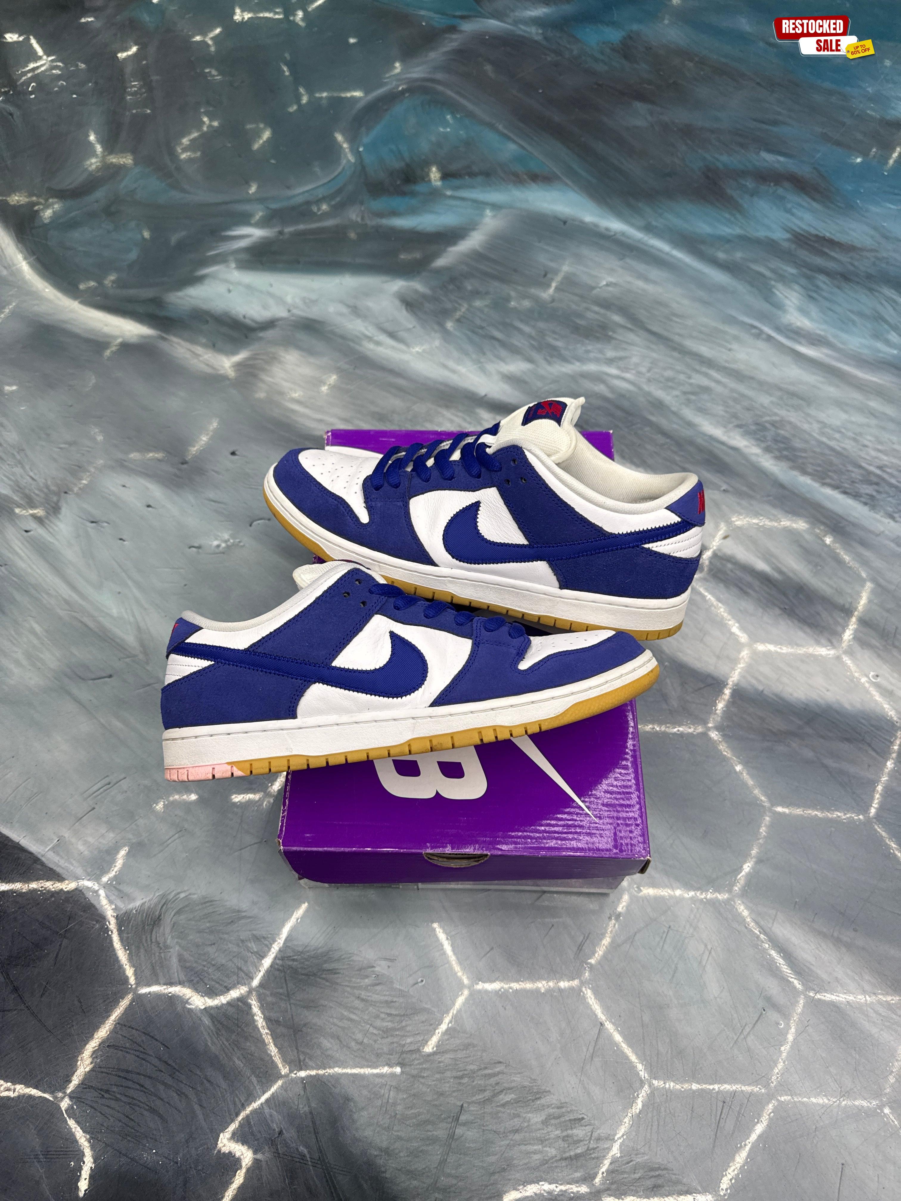NIKE SB DUNK LOW LOS ANGELES DOGERS PRE OWNED SIZE 11
