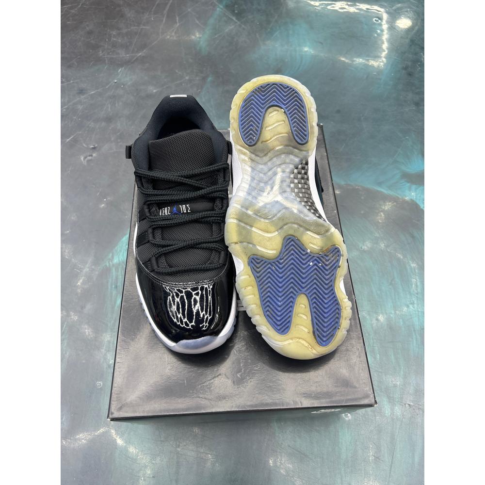 JORDAN 11 LOW RETRO SPACE JAM PRE-OWNED SIZE 7