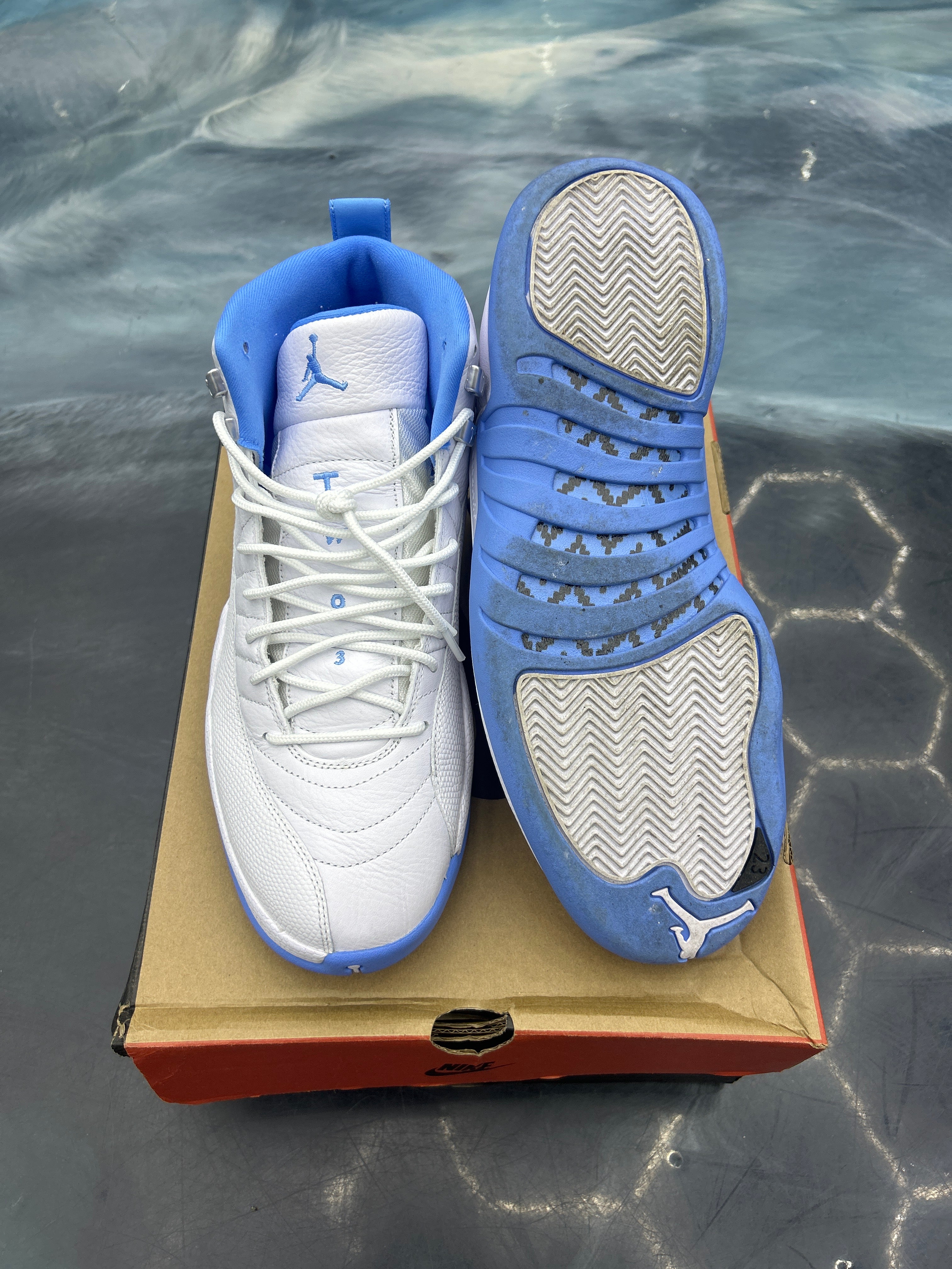 JORDAN 12 RETRO MELO (2025) PRE OWNED SIZE 11