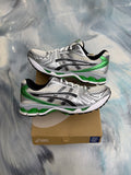ASICS GEL-KAYANO 14 WHITE MALACHITE GREEN PRE OWNED SIZE 10.5