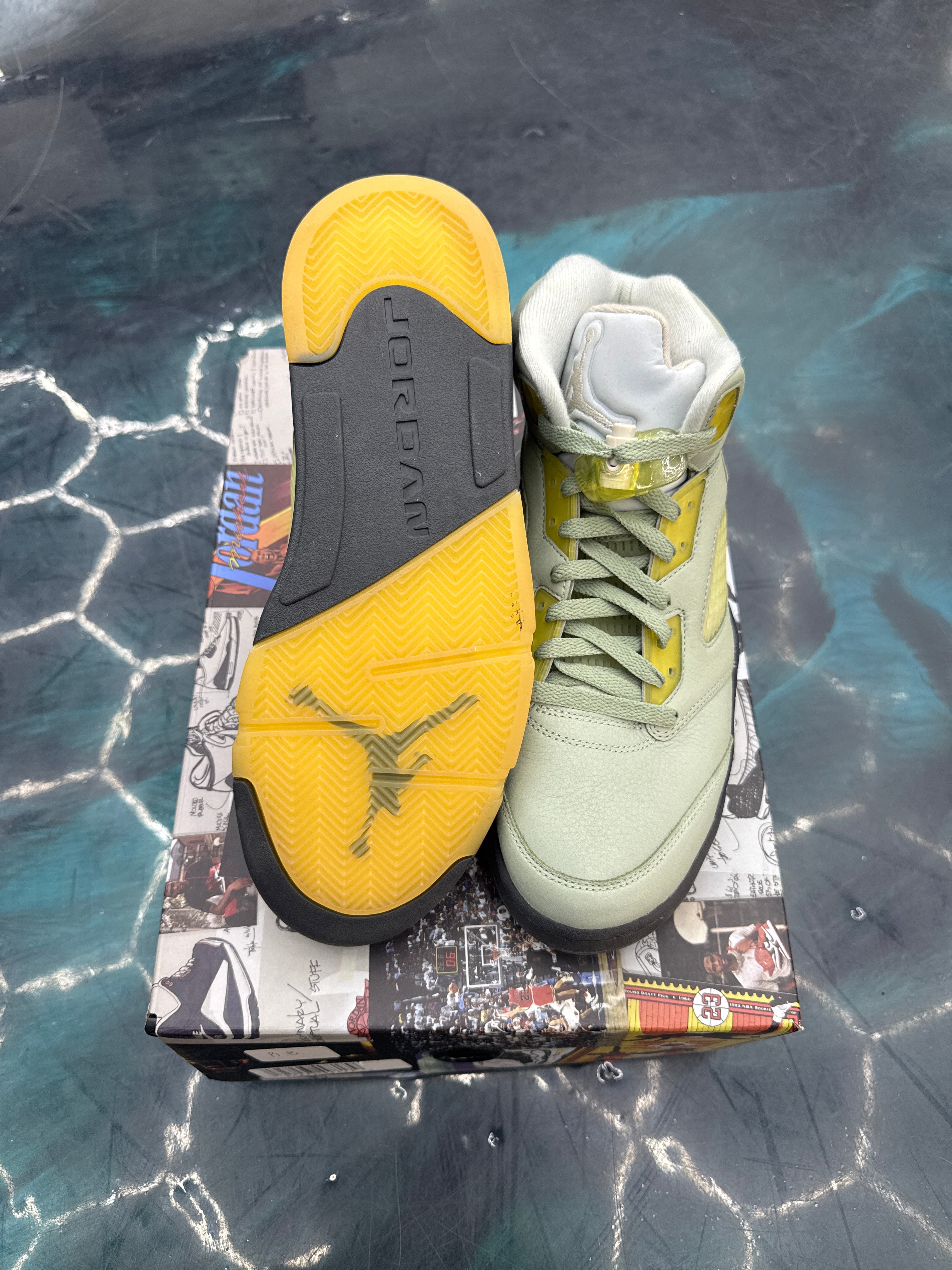 JORDAN 5 RETRO JADE HORIZON DS SIZE 10.5