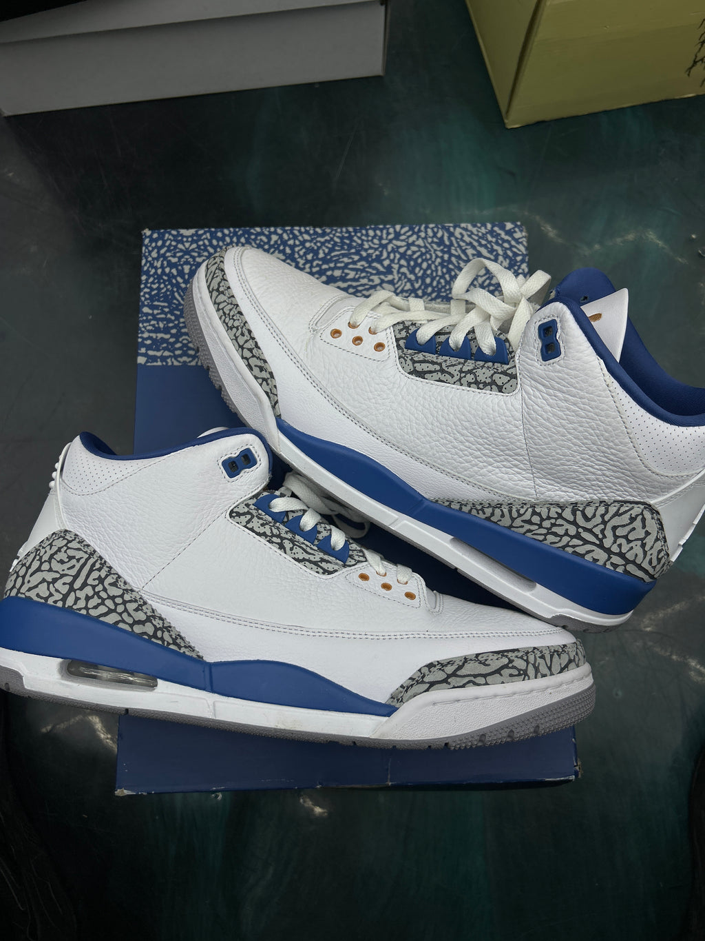 JORDAN 3 RETRO WIZARDS PRE OWNED SIZE 13