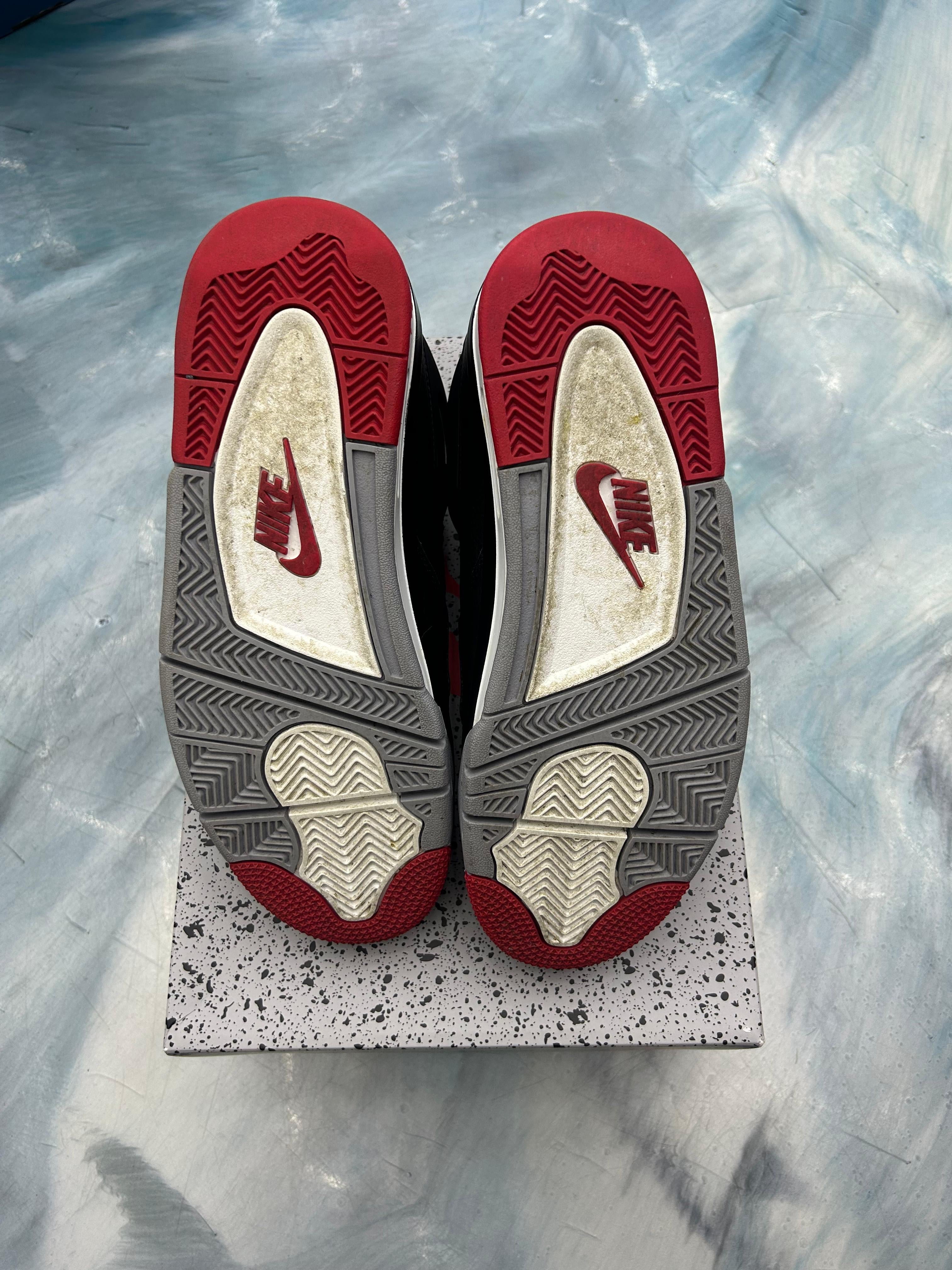JORDAN 4 RETRO PRE OWNED SIZE 8.5