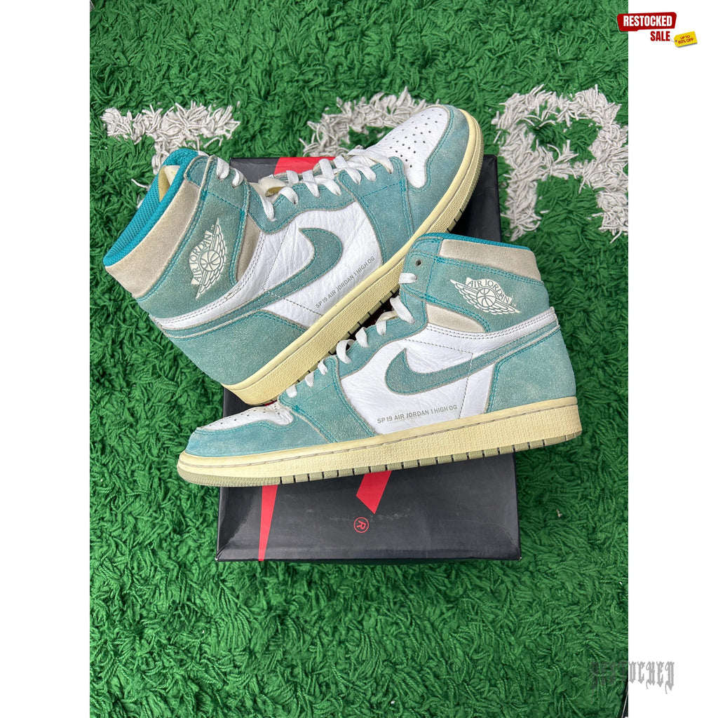 Pre-owned Jordan 1 Retro High Turbo Green sneakers, size 10, with white leather and teal suede, on a black box.
