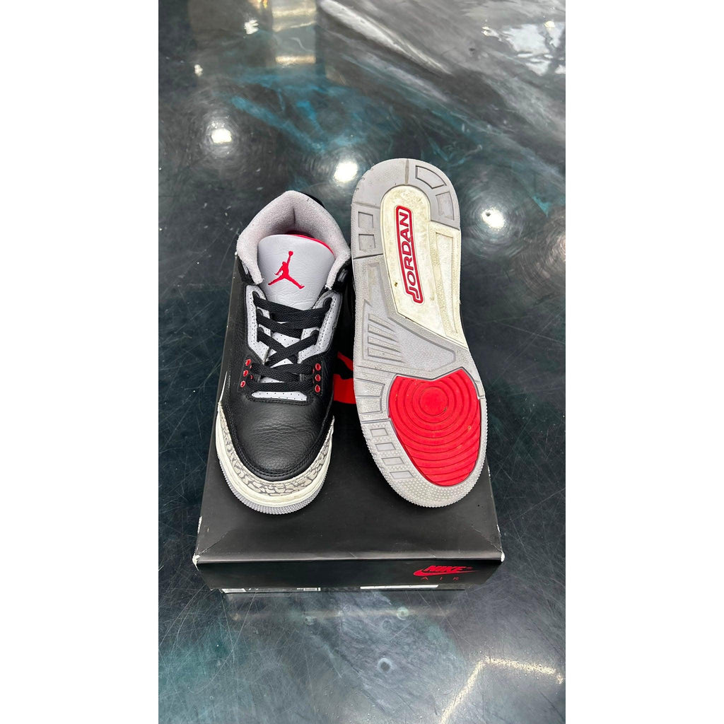 JORDAN 3 RETRO BLACK CEMENT PRE OWNED SIZE 7Y