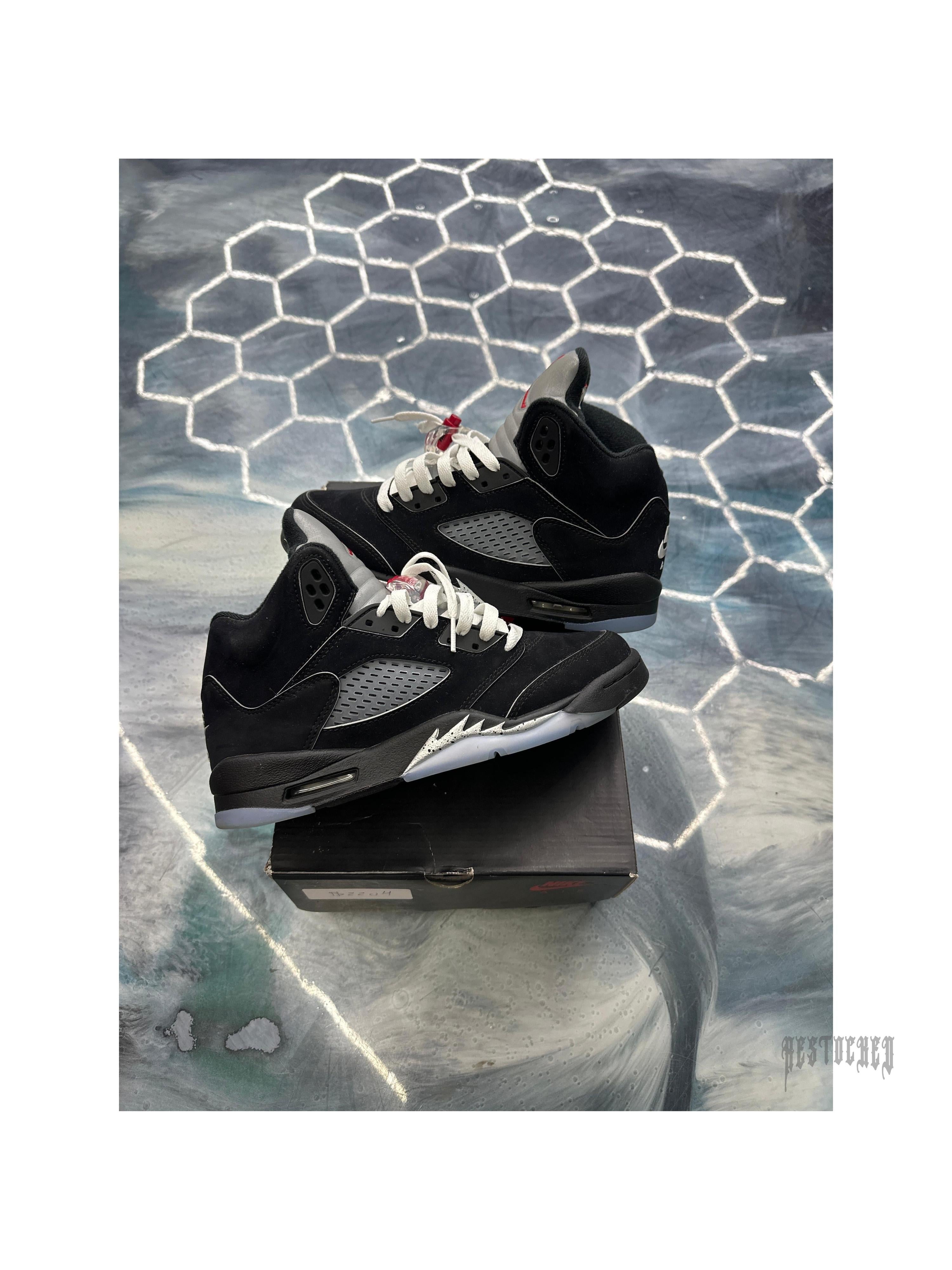 JORDAN 5 RETRO OG BLACK METALLIC REINAGINED (GS) PRE OWNED SIZE 7Y