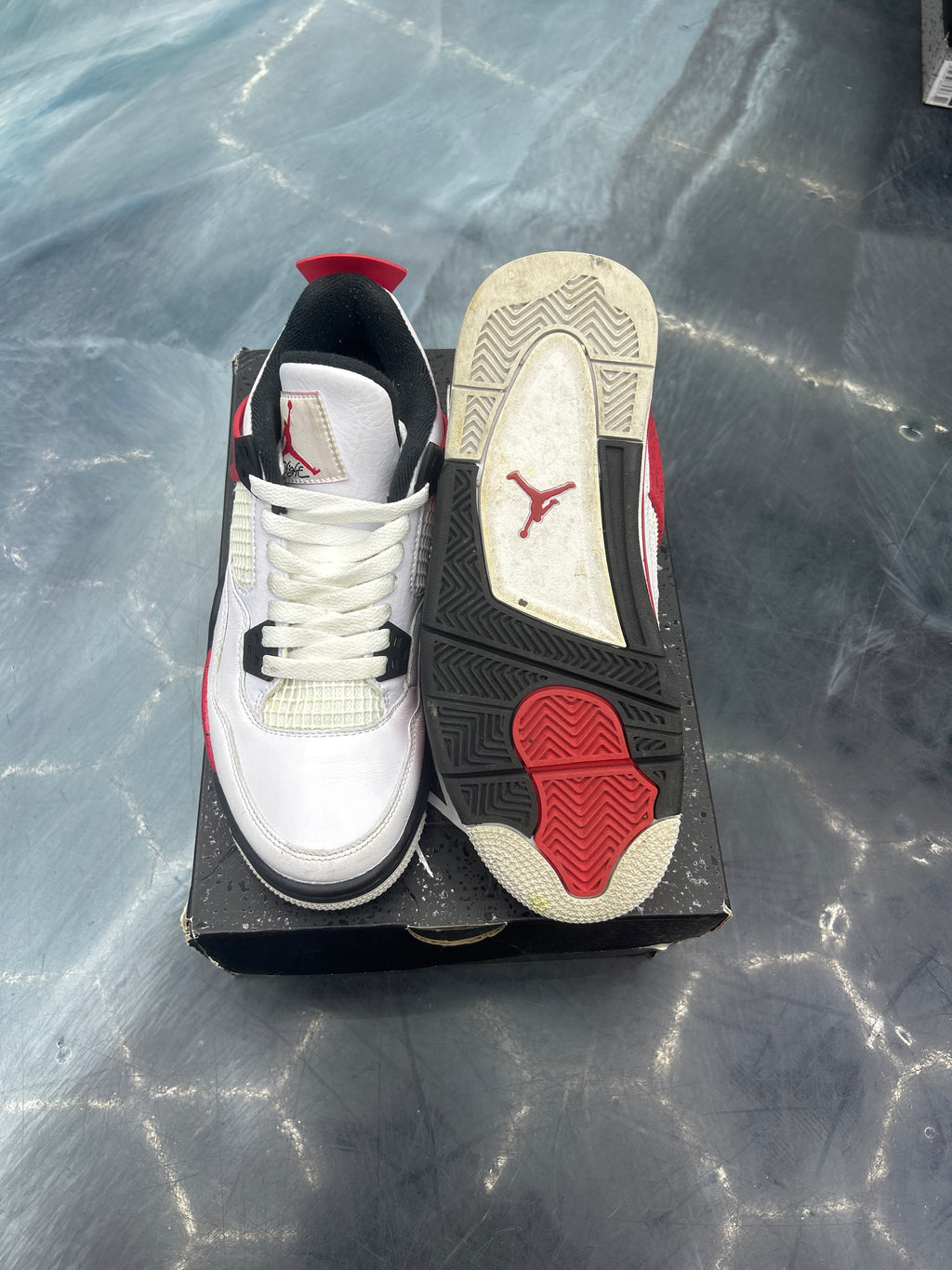 JORDAN 4 RETRO RED CEMENT (GS) PRE OWNED SIZE 6Y