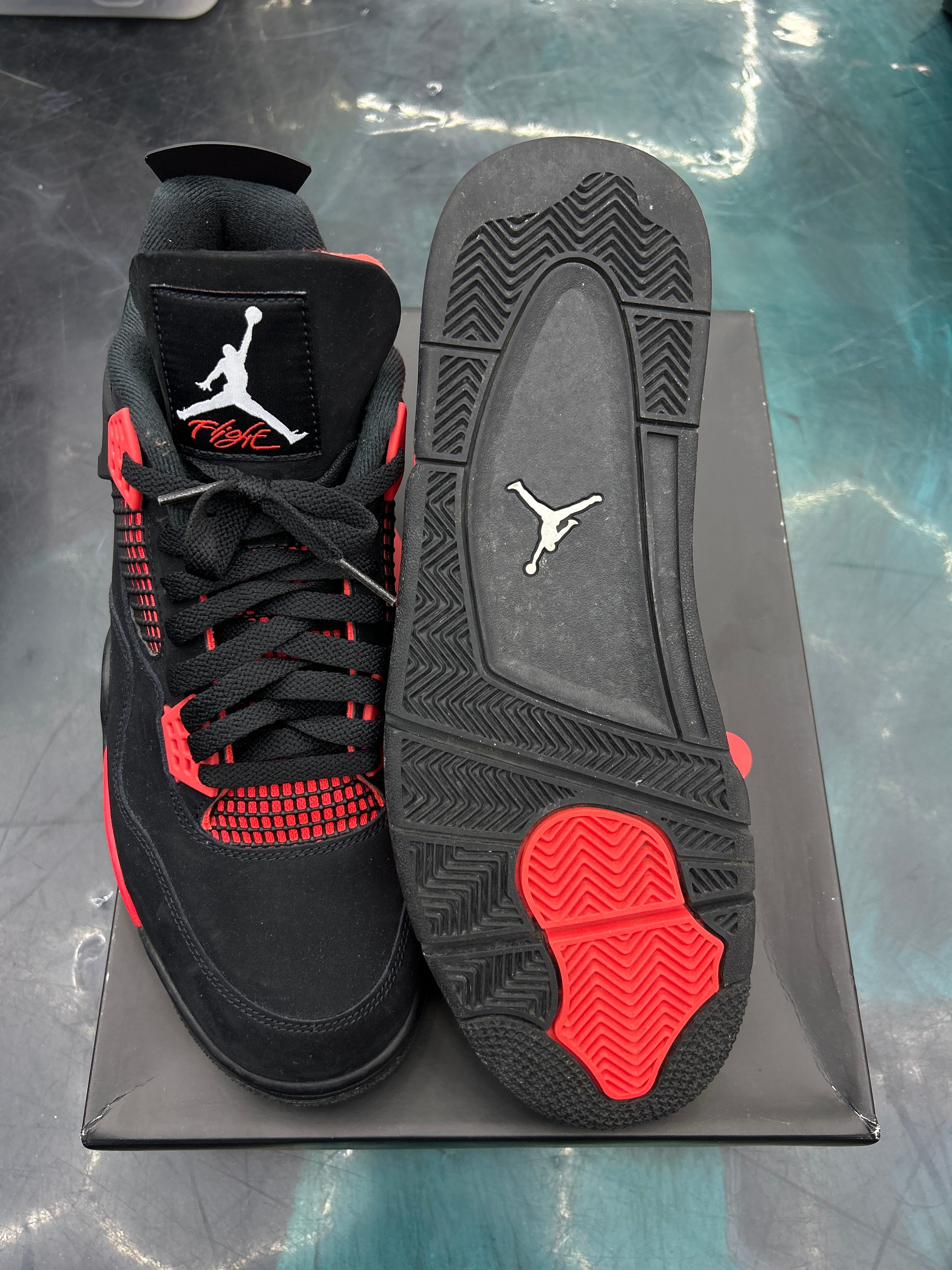 JORDAN 4 RETRO RED THUNDER PRE OWNED SIZE 13