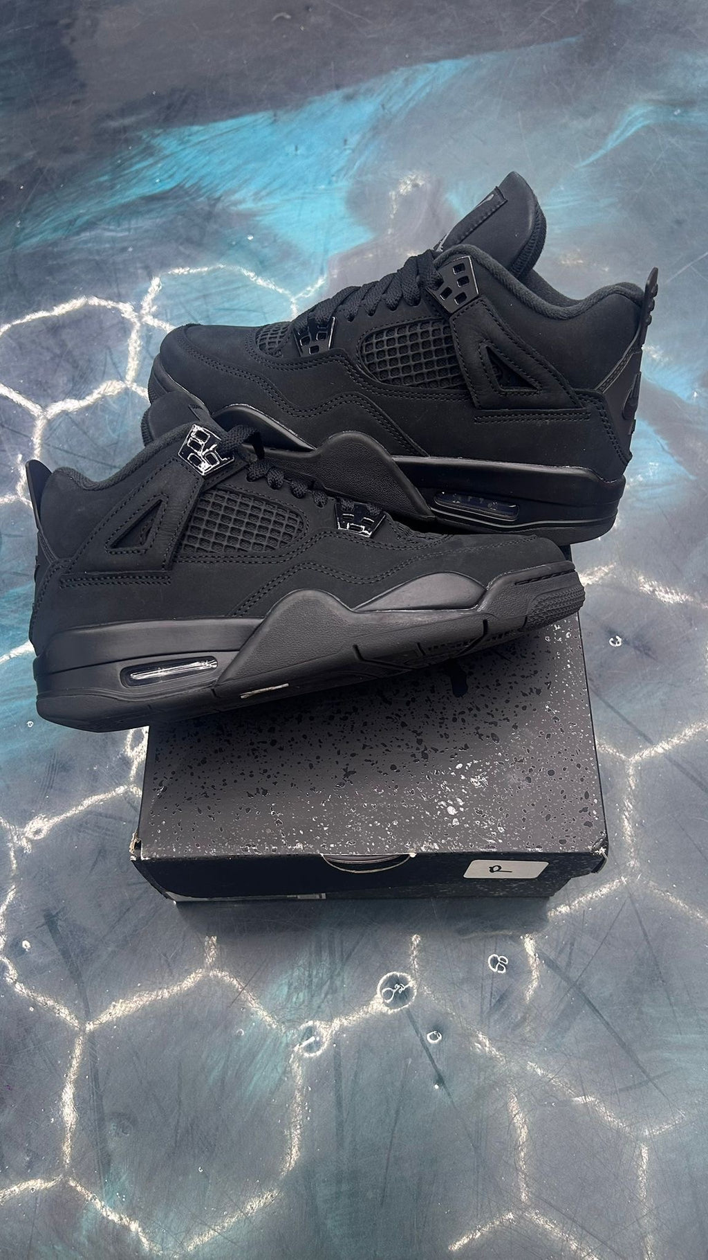JORDAN 4 RETRO BLACK CAT PRE OWNED SIZE 6Y