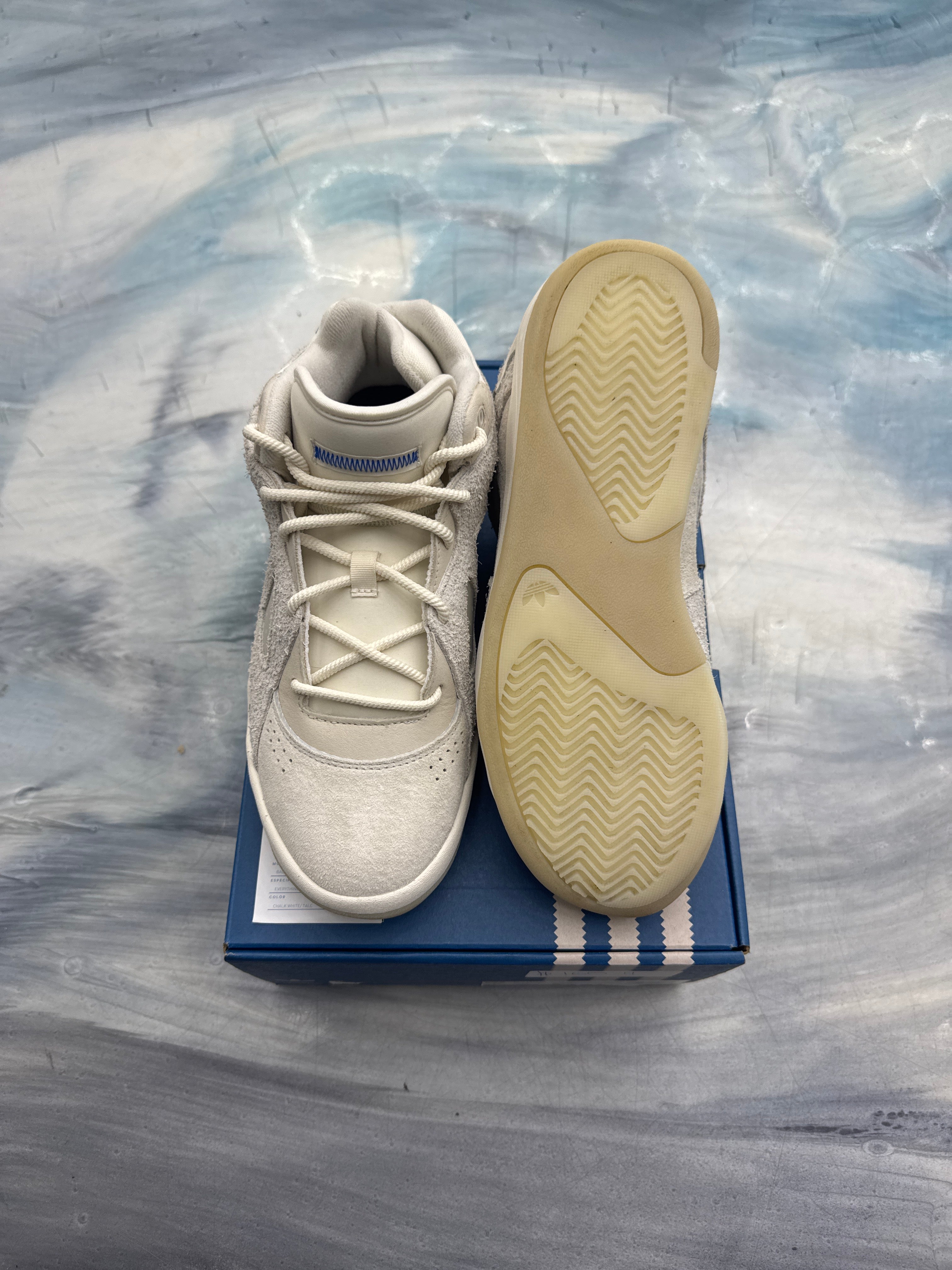 ADIDAS BADBO 1.0 RESILIENCE PRE OWNED SIZE 8