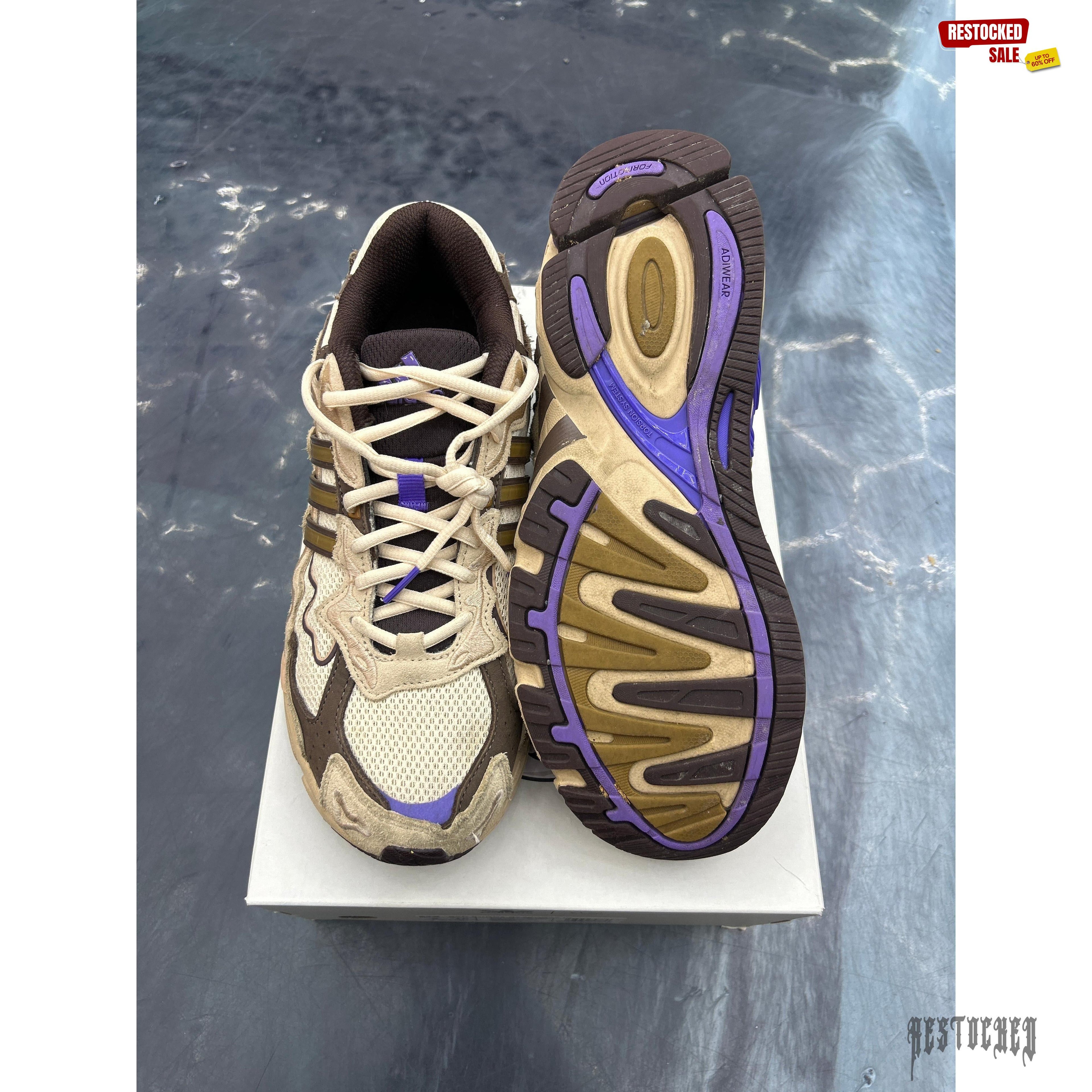 ADIDAS RESPONSE BAD BUNNY PASO FINO PRE OWNED SIZE 9