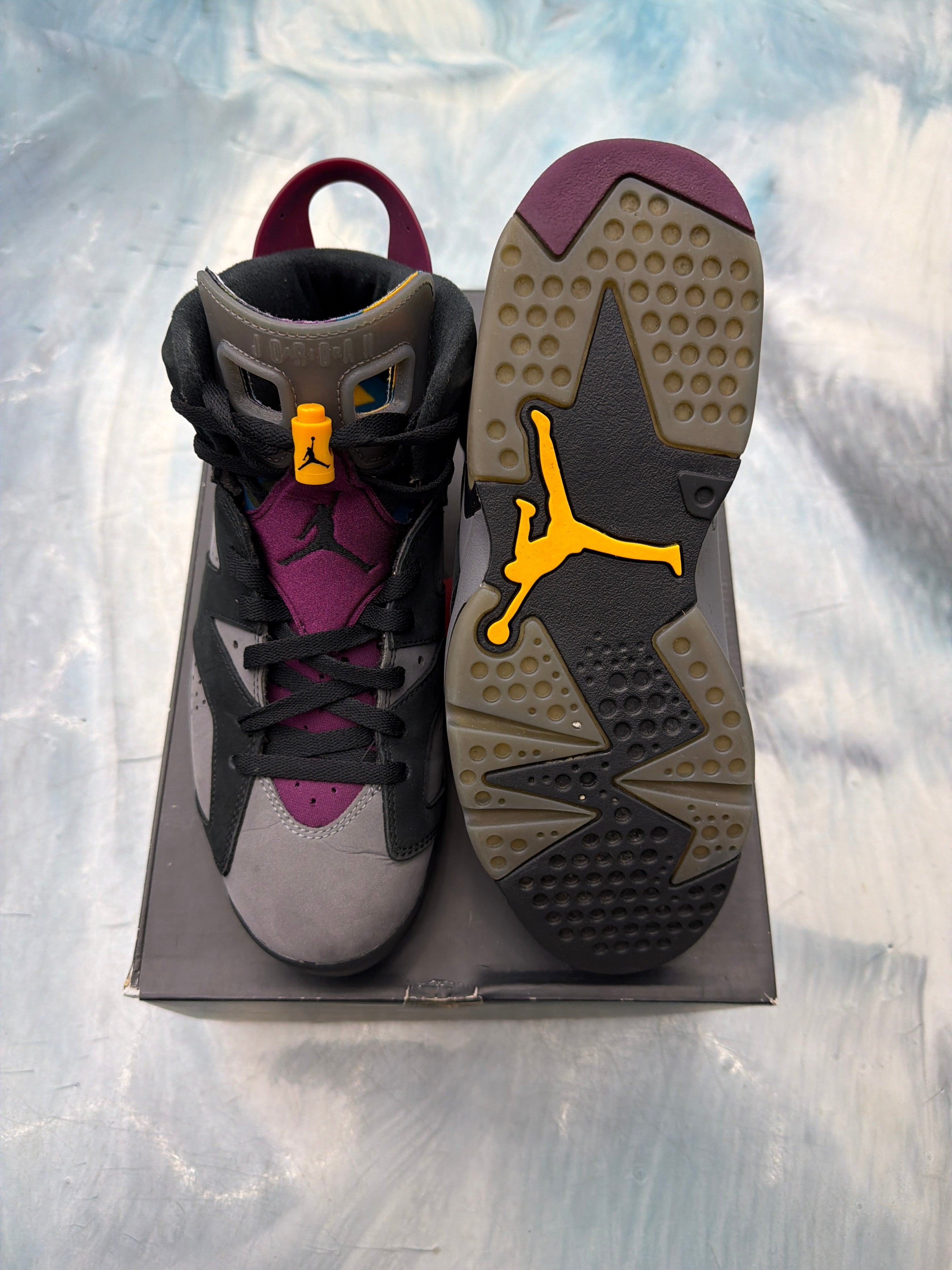 JORDAN 6 RETRO BORDEAUX PRE OWNED SIZE 8.5