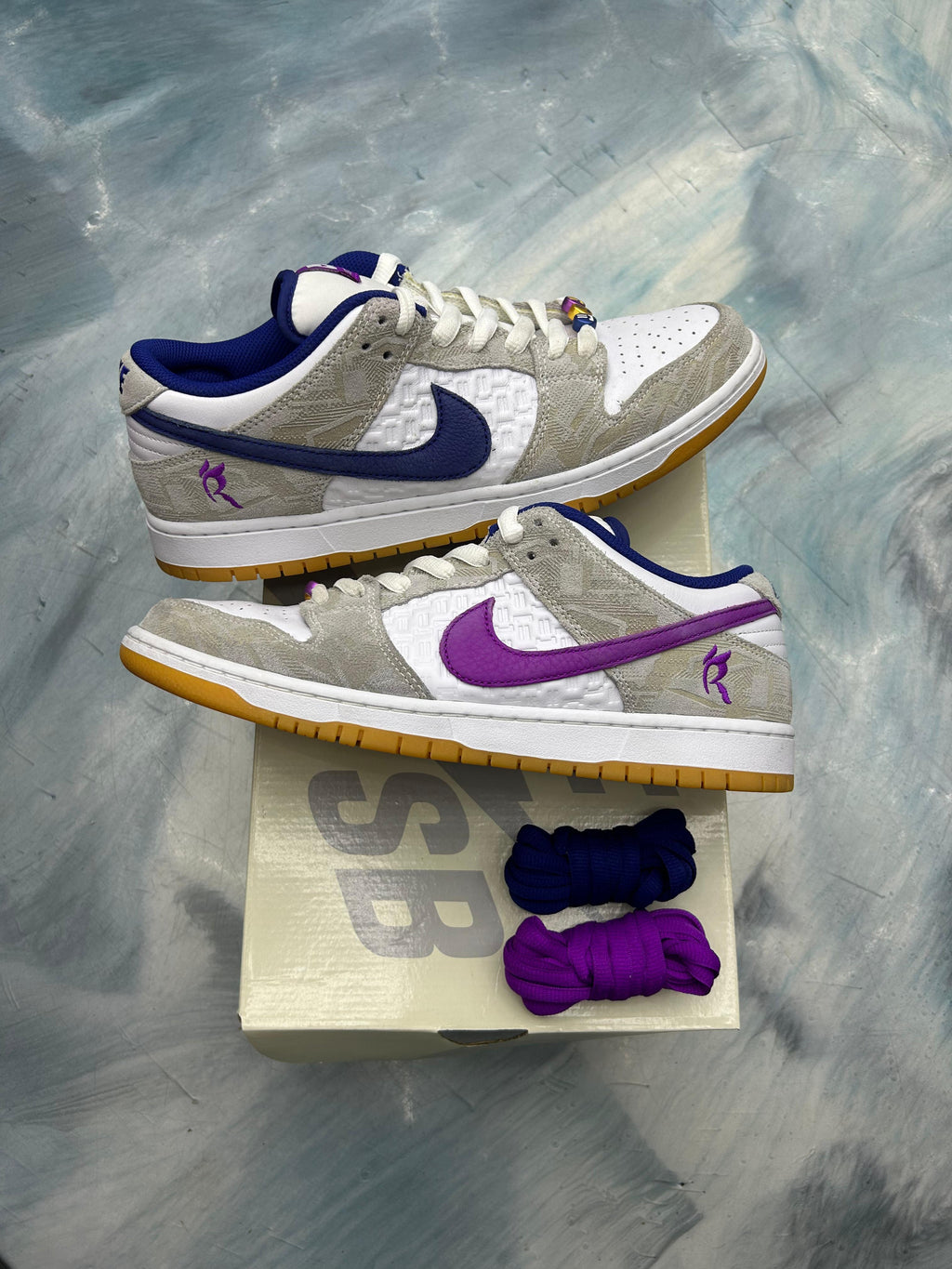NIKE SB DUNK LOW RAYSSA LEAL PRE OWNED SIZE 10.5