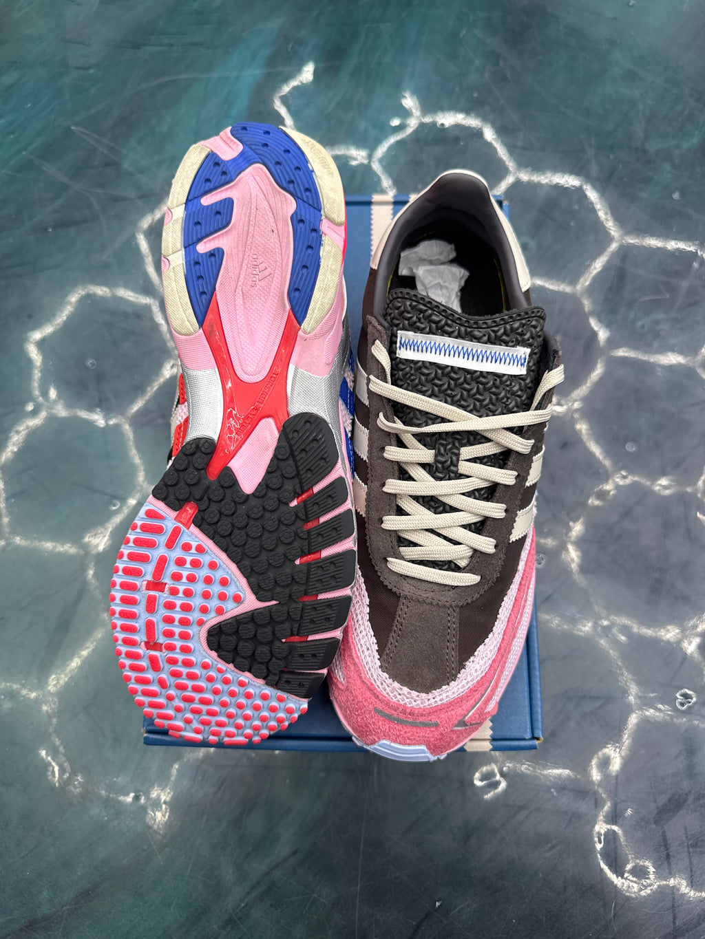 ADIDAS ADIZERO SL 72 BAD BUNNY BROWN CLEAR PINK PRE OWNED SIZE 8.5