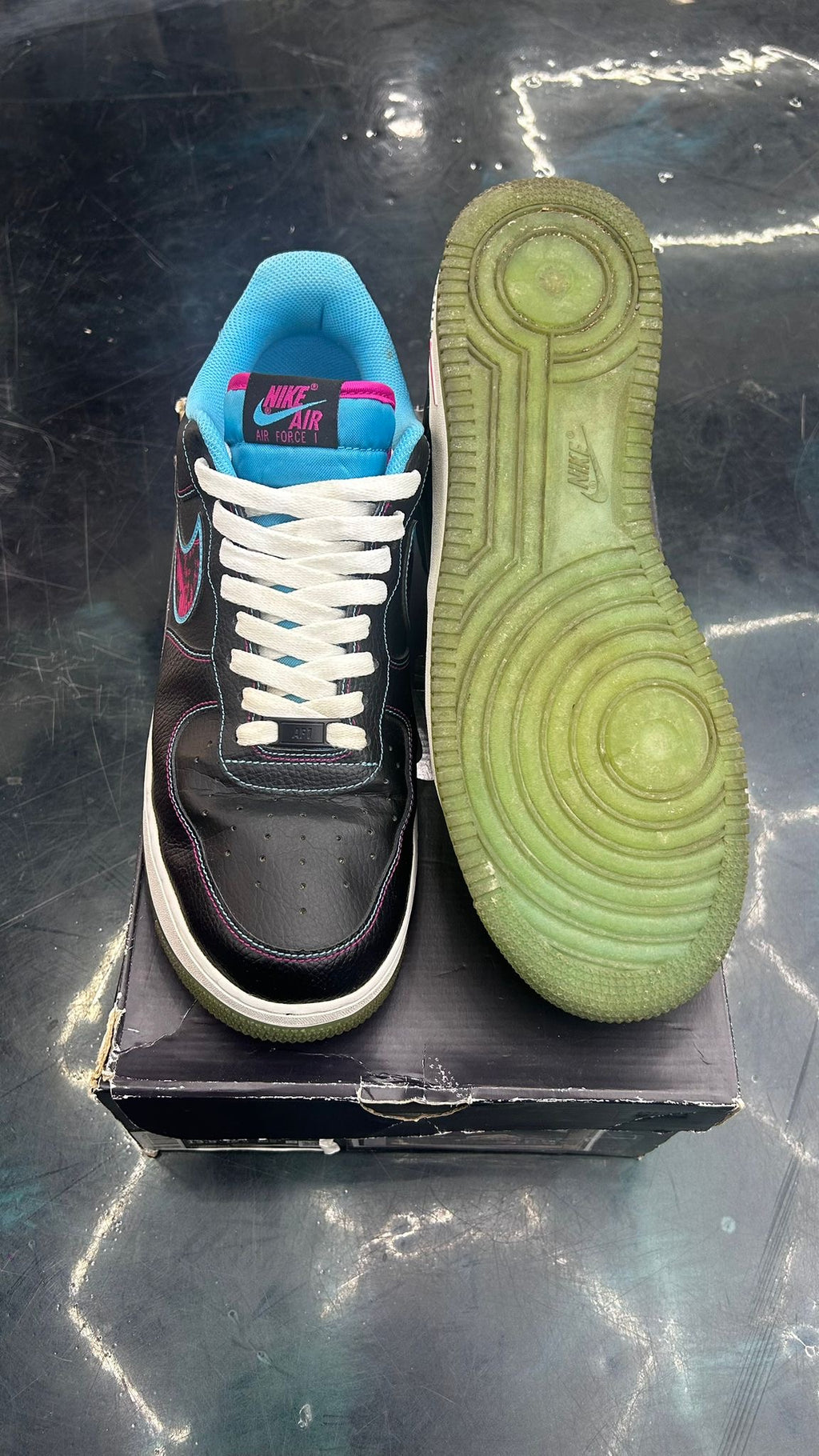 NIKE AIR FORCE 1 LOW MIAMI NIGHTS PRE OWNED SIZE 12