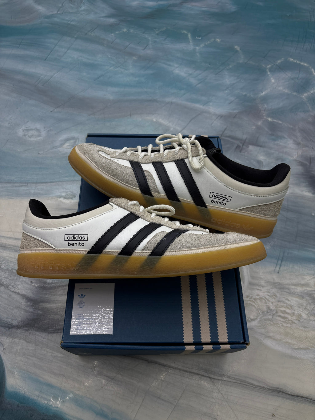ADIDAS GAZELLE INDOOR BAD BUNNY PRE OWNED SIZE 13.5