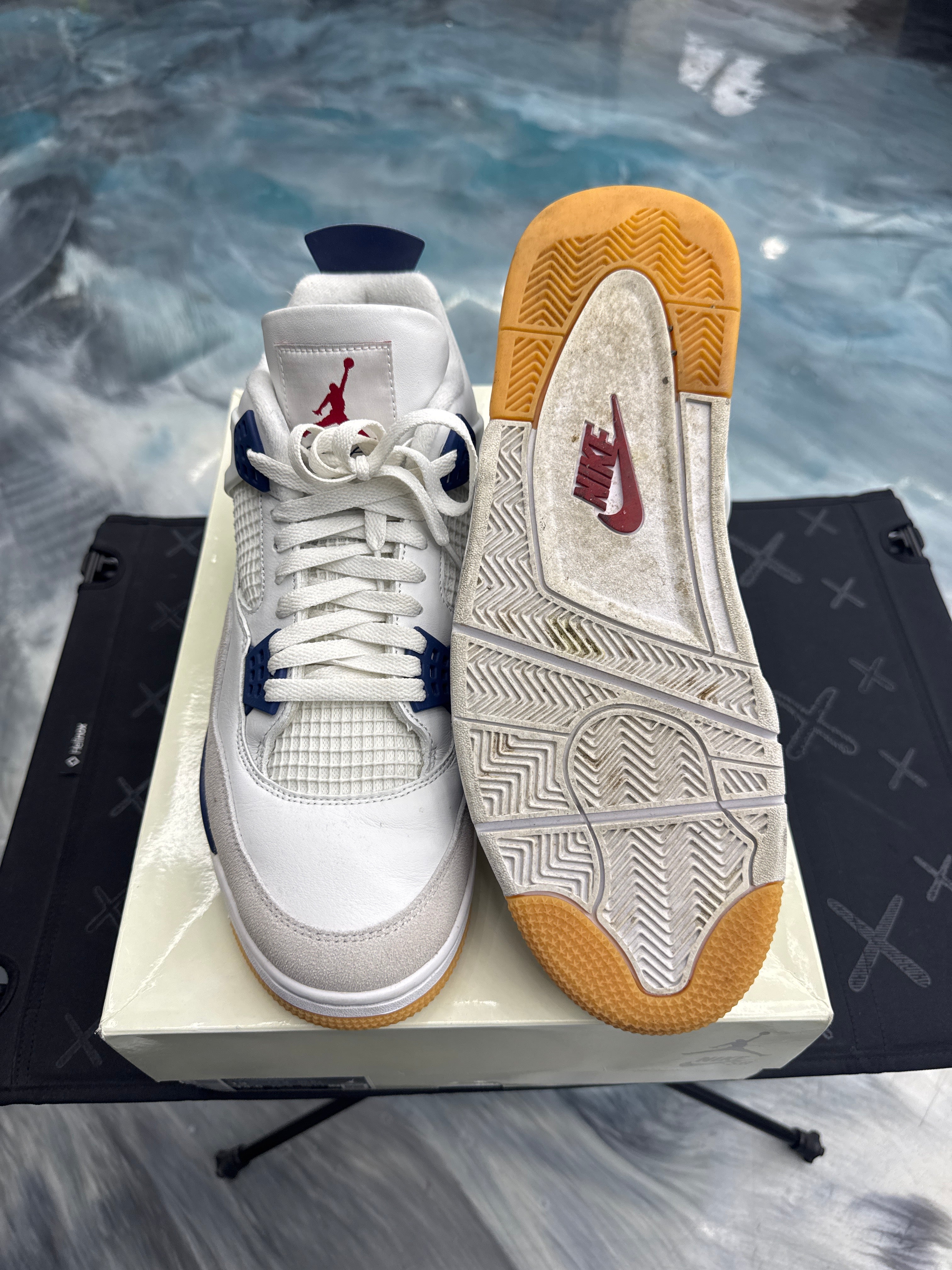 JORDAN 4 RETRO SB NAVY PRE OWNED SIZE 13