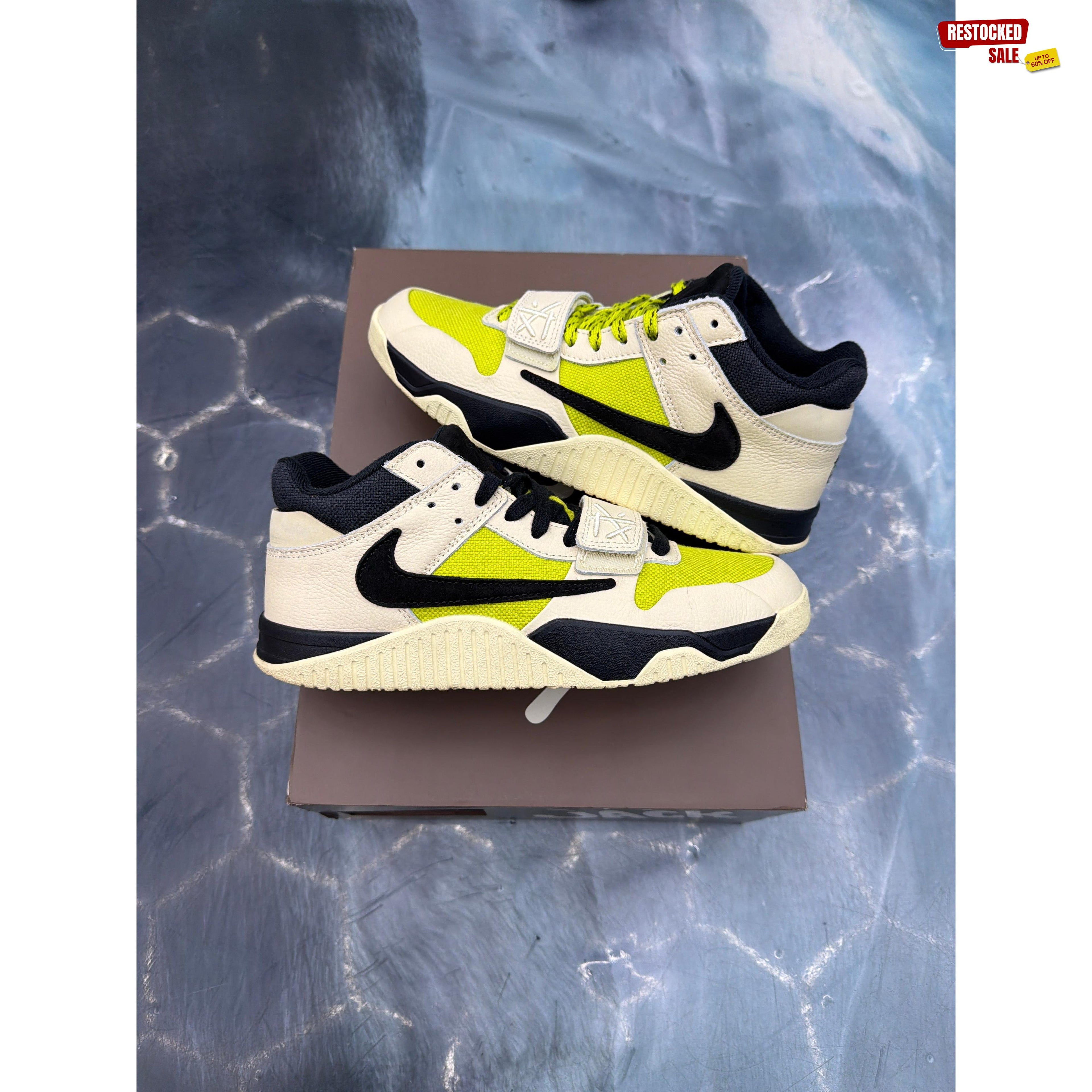 JORDAN JUMPMAN JACK TR TRAVIS SCOTT BRIGHT CACTUS PRE OWNED SIZE 8