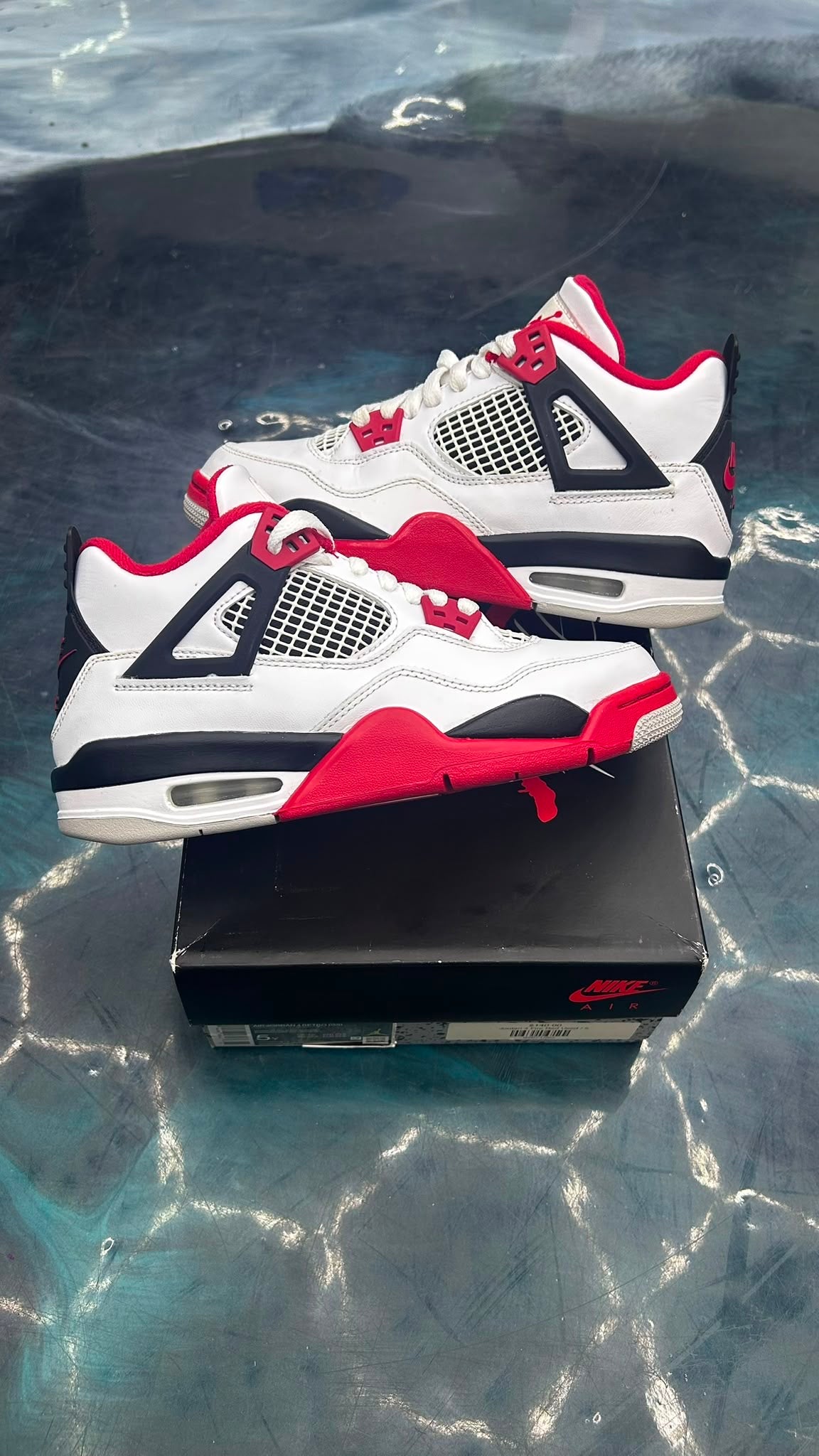 JORDAN 4 RETRO FIRE RED (2020) GS PRE OWNED SIZE 5Y
