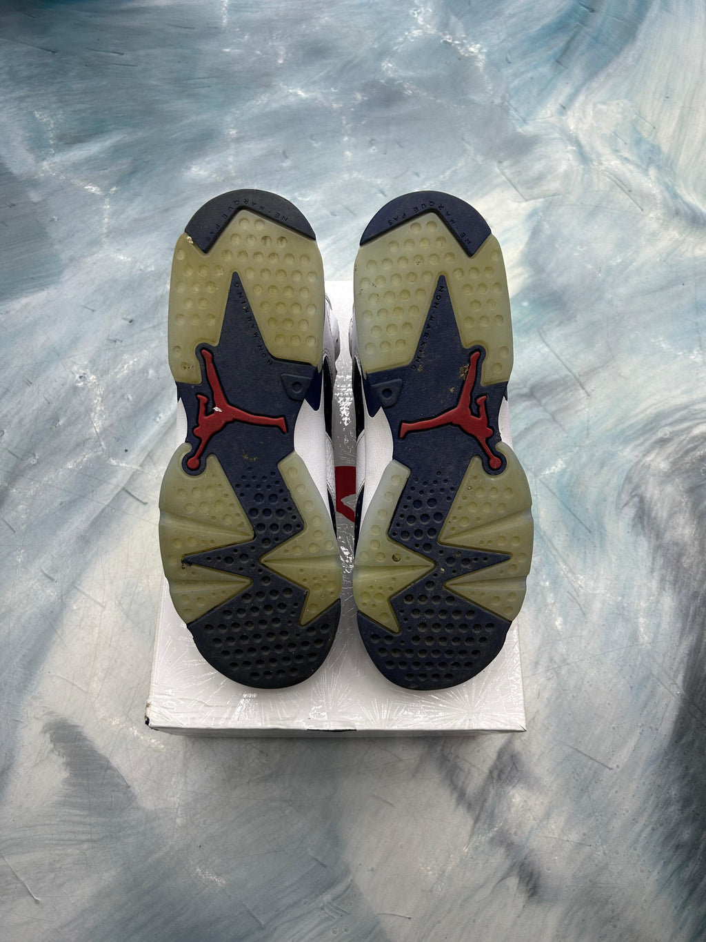 JORDAN 6 RETRO OLYMPIC PRE OWNED SIZE 7Y