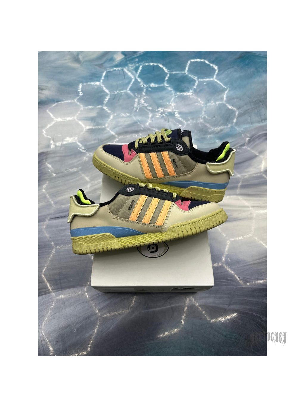 ADIDAS FORUM POWERPHASE BAD BUNNY BENITO PRE OWNED SIZE 9