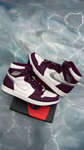 JORDAN 1 RETRO HIGH OG BORDEAUX PRE OWNED SIZE 11