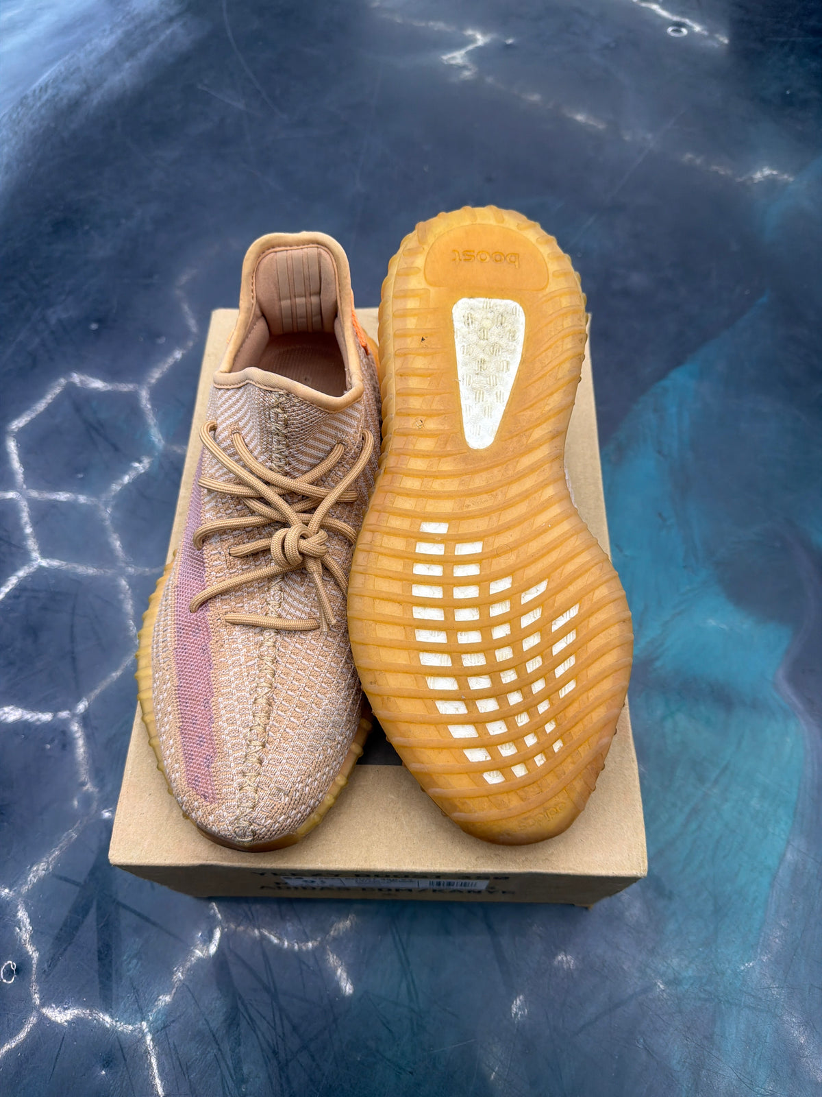 ADIDAS YEEZY BOOST 350 V2 CLAY PRE OWNED SIZE 9.5