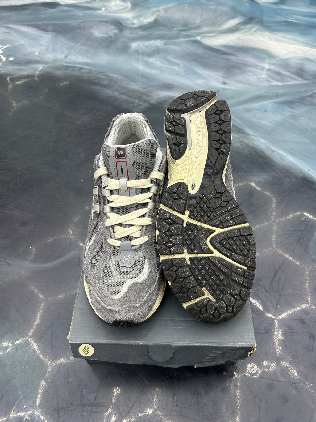 NEW BALANCE 1906D PROTECTION PACK HARBOR GREY PRE OWNED SIZE 10.5