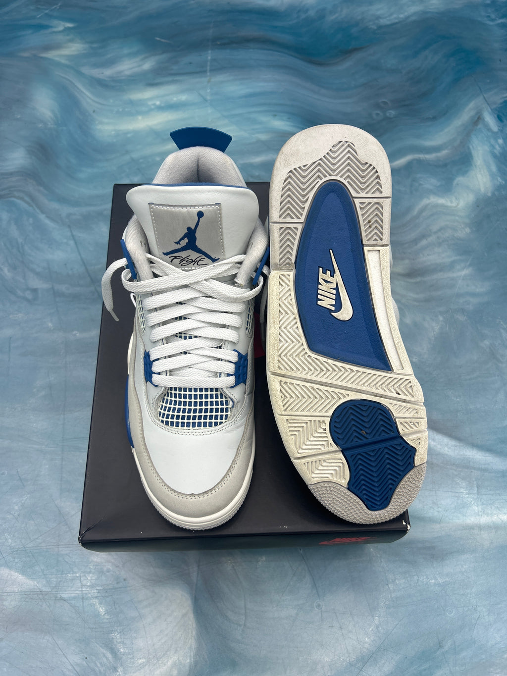 JORDAN 4 RETRO MILITARY BLUE PRE OWNED SIZE 10